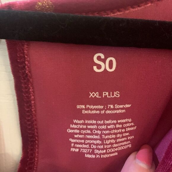 SO VELOUR JUMPSUIT CROPPED SHORT SLEEVE WITH GOLD GLITTER POLKA DOTS NWT - Picture 6 of 8